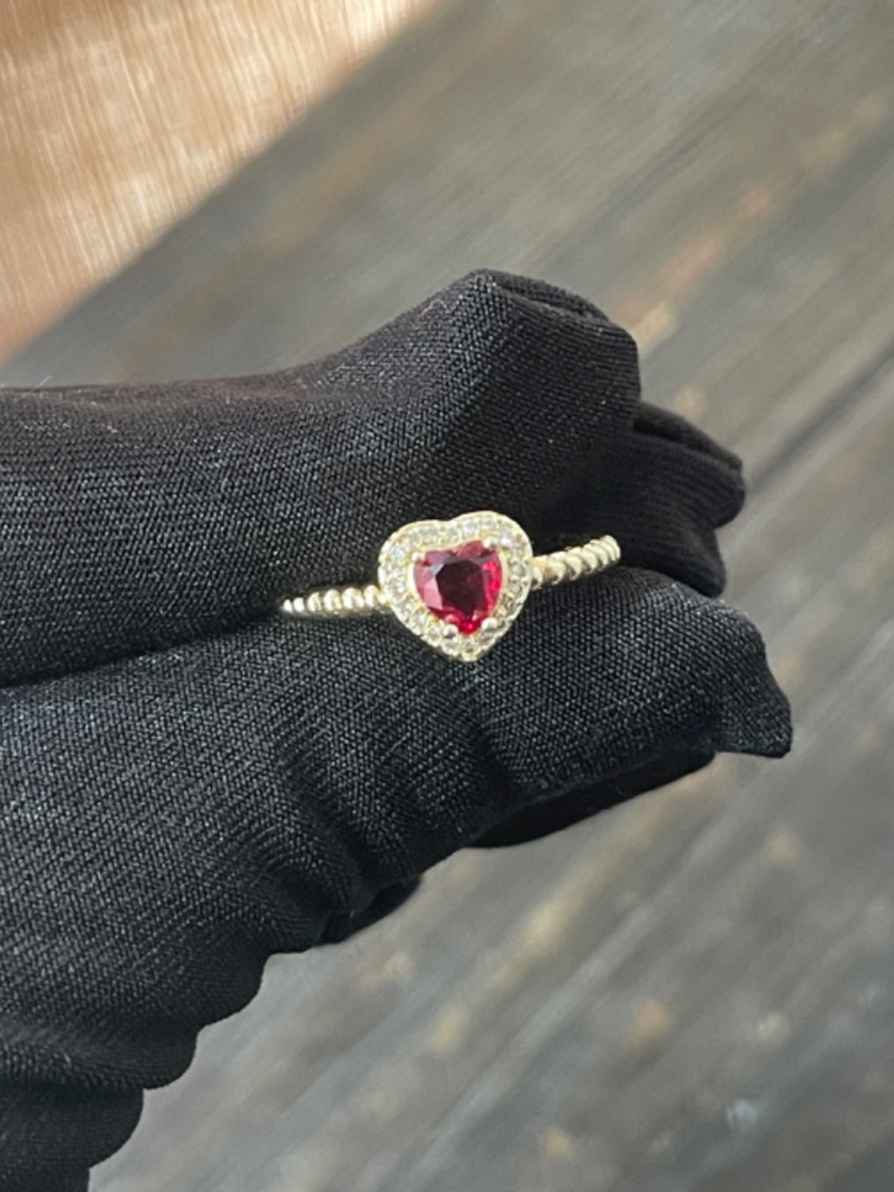 Lovely Red Heart Cz Laminated Gold Ring - Picture 2 of 3